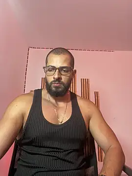 magnumchris online show from July 2026 08:15:02 PM