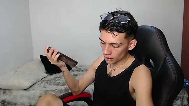 Rimuru17 online show from April 2026 04:35:01 AM