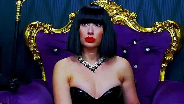 LaraMaeve online show from December 2025 06:11:01 AM