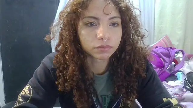 VioletV online show from April 2026 01:11:01 AM