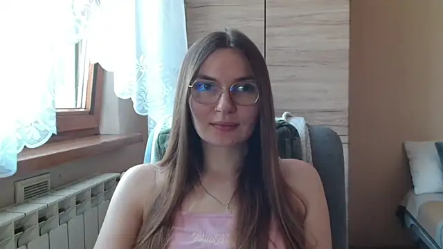 LooveELLYx online show from July 2026 06:31:01 AM