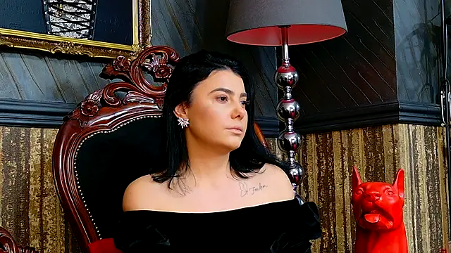 Snapshot of MistressEly chatting on October 2025 12:23:02 PM MistressEly online show from October 2025 12:23:02 PM