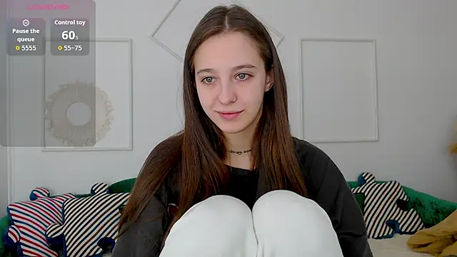 Little cherryy   online show from October 2025 06:42:02 AM