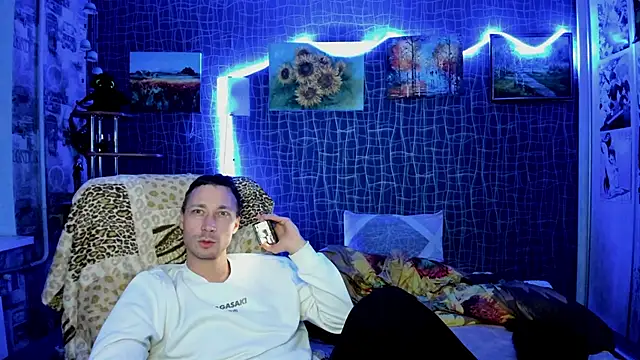 CuteBoy228 online show from November 2025 08:43:01 PM