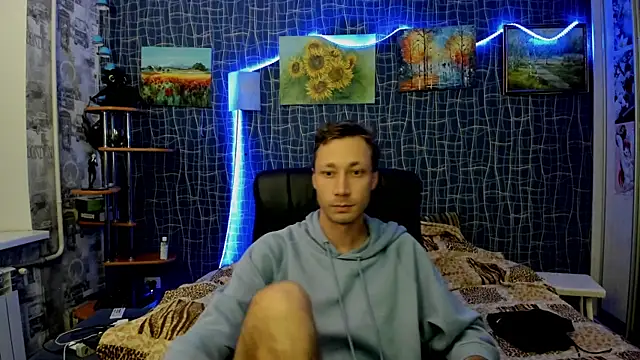 CuteBoy228 online show from December 2025 09:00:02 PM