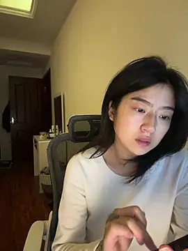 Snapshot of Olivia-l chatting on December 2025 12:21:02 PM Olivia-l online show from December 2025 12:21:02 PM