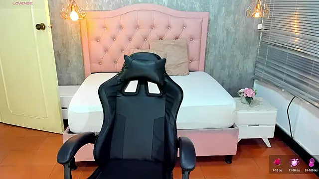 lissa jhonsoon online show from April 2026 03:02:01 AM