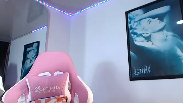 GraceWallace  online show from February 2026 03:00:02 AM