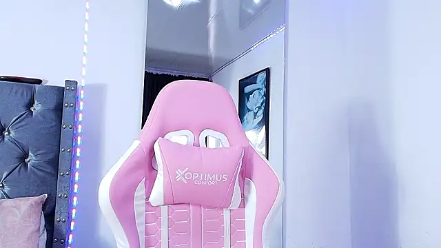 GraceWallace  online show from March 2026 08:09:01 PM