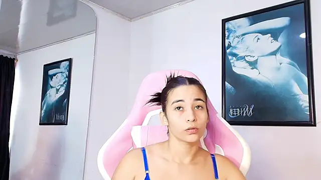 Snapshot of GraceWallace_ chatting on July 2026 08:07:01 PM GraceWallace online show from July 2026 08:07:01 PM