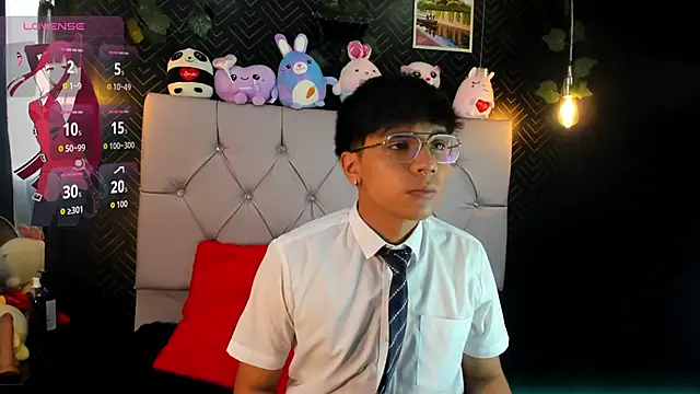 Snapshot of Thiago_Kozak chatting on September 2025 12:19:01 PM Thiago Kozak online show from September 2025 12:19:01 PM