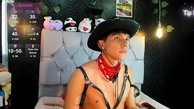 Snapshot of Thiago_Kozak chatting on October 2025 12:02:02 PM Thiago Kozak online show from October 2025 12:02:02 PM