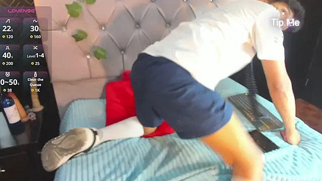 Snapshot of Thiago_Kozak chatting on October 2025 11:52:01 AM Thiago Kozak online show from October 2025 11:52:01 AM