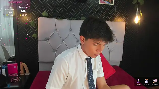 Snapshot of Thiago_Kozak chatting on October 2025 01:02:02 PM Thiago Kozak online show from October 2025 01:02:02 PM