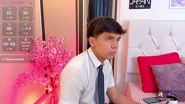 Snapshot of Thiago_Kozak chatting on November 2025 01:11:01 PM Thiago Kozak online show from November 2025 01:11:01 PM