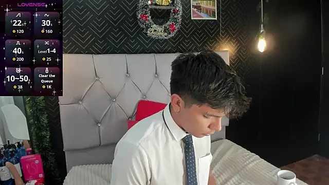 Thiago Kozak online show from December 2025 01:18:01 PM