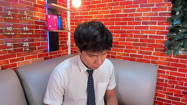 Thiago Kozak online show from April 2026 01:22:02 PM