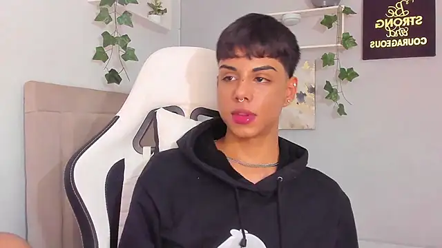 Thomas wil online show from November 2025 04:55:02 AM