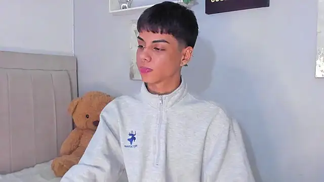 Thomas wil online show from November 2025 06:37:01 AM