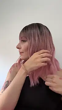 alesziarose online show from November 2025 07:19:02 PM