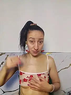 Snapshot of Oriana111 chatting on May 2026 12:12:02 PM Oriana111 online show from May 2026 12:12:02 PM