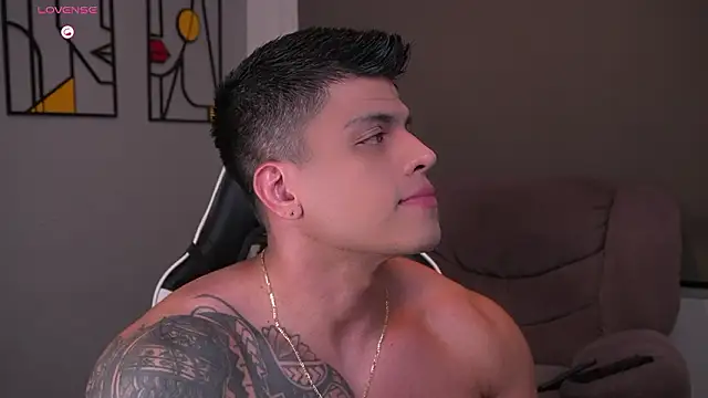 Snapshot of tyler_muscle1 chatting on February 2026 02:45:02 AM tyler muscle1 online show from February 2026 02:45:02 AM