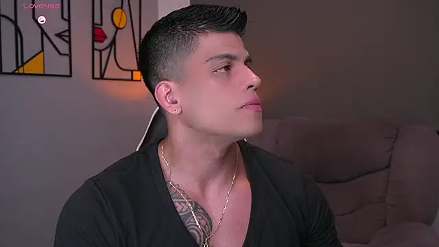 Snapshot of tyler_muscle1 chatting on February 2026 02:34:02 AM tyler muscle1 online show from February 2026 02:34:02 AM