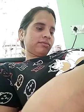 Snapshot of JHILMIL chatting on September 2025 05:18:02 AM JHILMIL online show from September 2025 05:18:02 AM