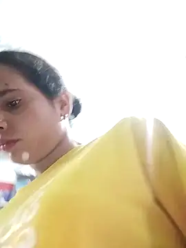 Snapshot of JHILMIL chatting on October 2025 04:09:02 AM JHILMIL online show from October 2025 04:09:02 AM