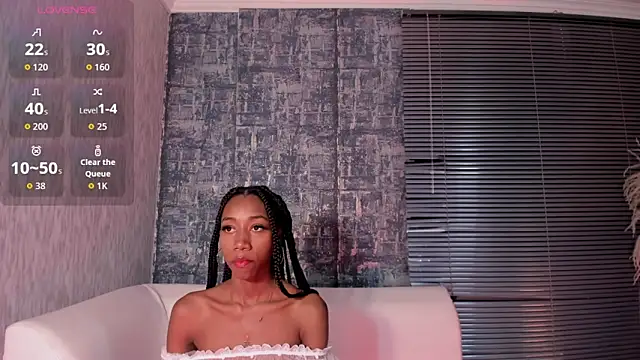 NathalyLeen online show from October 2025 08:52:01 PM