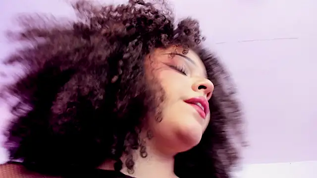 LilBoonew online show from November 2025 12:28:02 PM