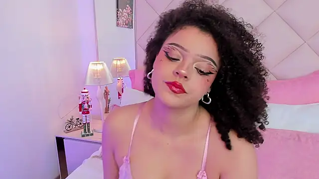 LilBoonew online show from December 2025 12:10:01 PM