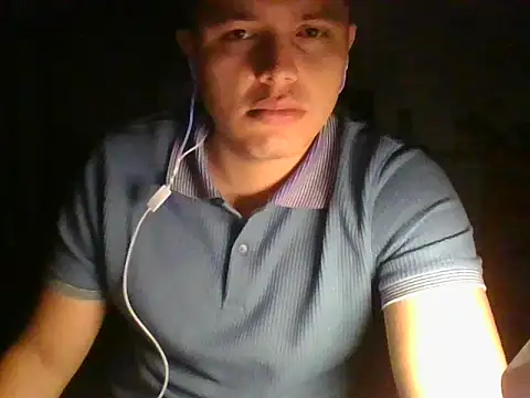 Snapshot of Haustin202 chatting on October 2025 10:47:01 PM Haustin202 online show from October 2025 10:47:01 PM