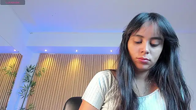 Snapshot of freyja_sweet_ chatting on October 2025 12:05:01 PM freyja sweet  online show from October 2025 12:05:01 PM