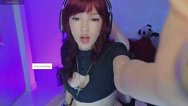 Moonlightt 21 online show from November 2025 05:51:02 PM