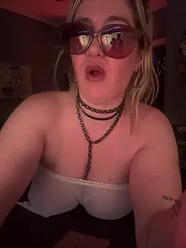 Granlady7 online show from April 2026 06:18:01 AM