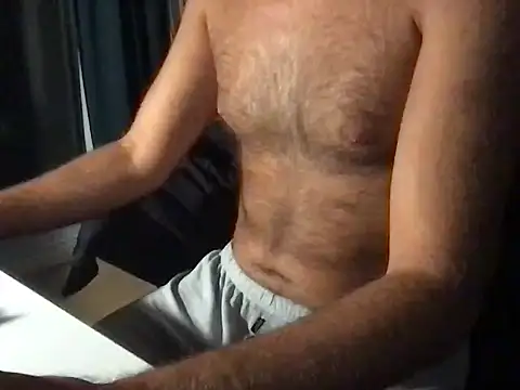 Snapshot of TomTop_11 chatting on September 2025 09:08:02 PM TomTop 11 online show from September 2025 09:08:02 PM