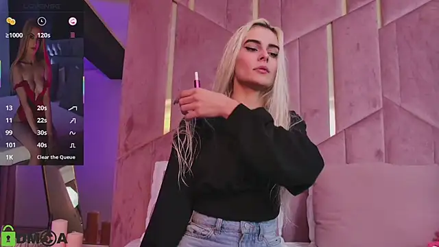 SelenaDaze online show from November 2025 05:18:02 AM