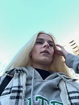 SelenaDaze online show from April 2026 04:57:02 AM