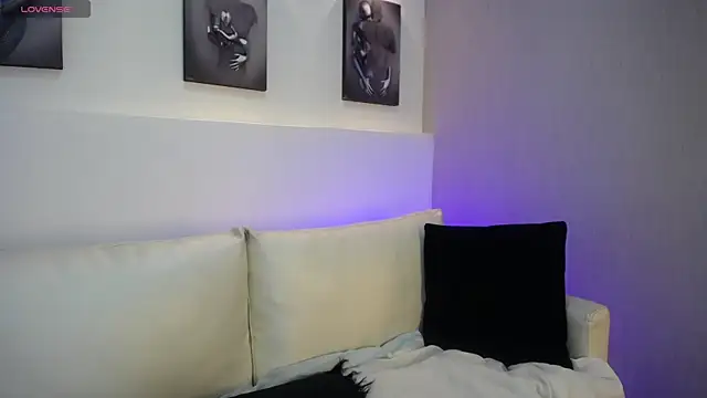 VeronicaBlake online show from April 2026 12:54:01 PM