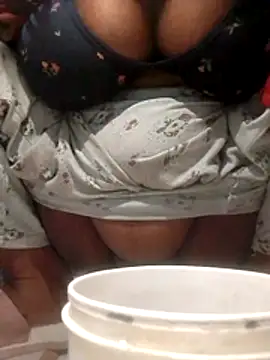 Dassing strip couple online show from June 2026 07:03:02 PM