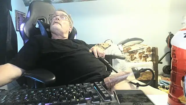 Snapshot of jimboaza123 chatting on October 2025 07:36:01 PM jimboaza123 online show from October 2025 07:36:01 PM