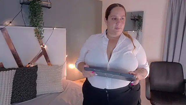 JenaCooper  online show from April 2026 03:35:02 AM