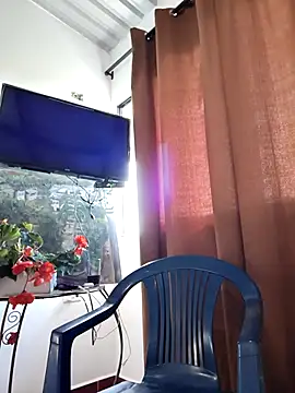 Hiroshi Shen online show from October 2025 11:55:02 AM