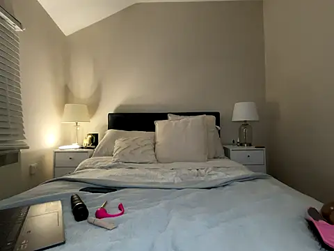 FrancescaXO online show from September 2025 07:50:02 PM