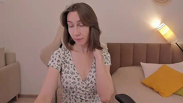 Snapshot of GoodGlamorGirl chatting on October 2025 03:58:01 AM GoodGlamorGirl online show from October 2025 03:58:01 AM