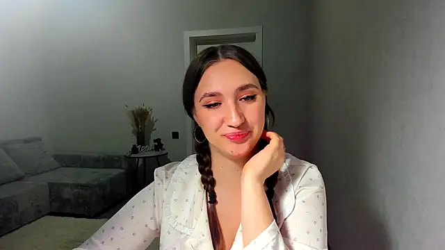 Snapshot of Wise_Bunny chatting on June 2026 11:31:02 PM Wise Bunny online show from June 2026 11:31:02 PM