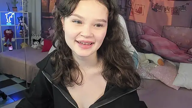 Snapshot of EmilyChaves chatting on November 2025 06:08:01 PM EmilyChaves online show from November 2025 06:08:01 PM