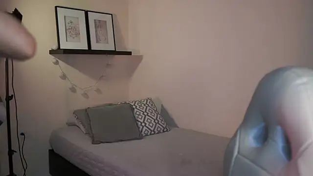 isabella-garcia- online show from March 2026 01:56:02 AM