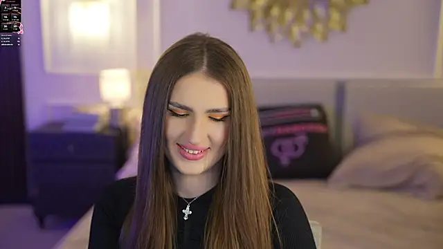 Snapshot of Goldie_Flame chatting on October 2025 11:26:02 PM Goldie Flame online show from October 2025 11:26:02 PM